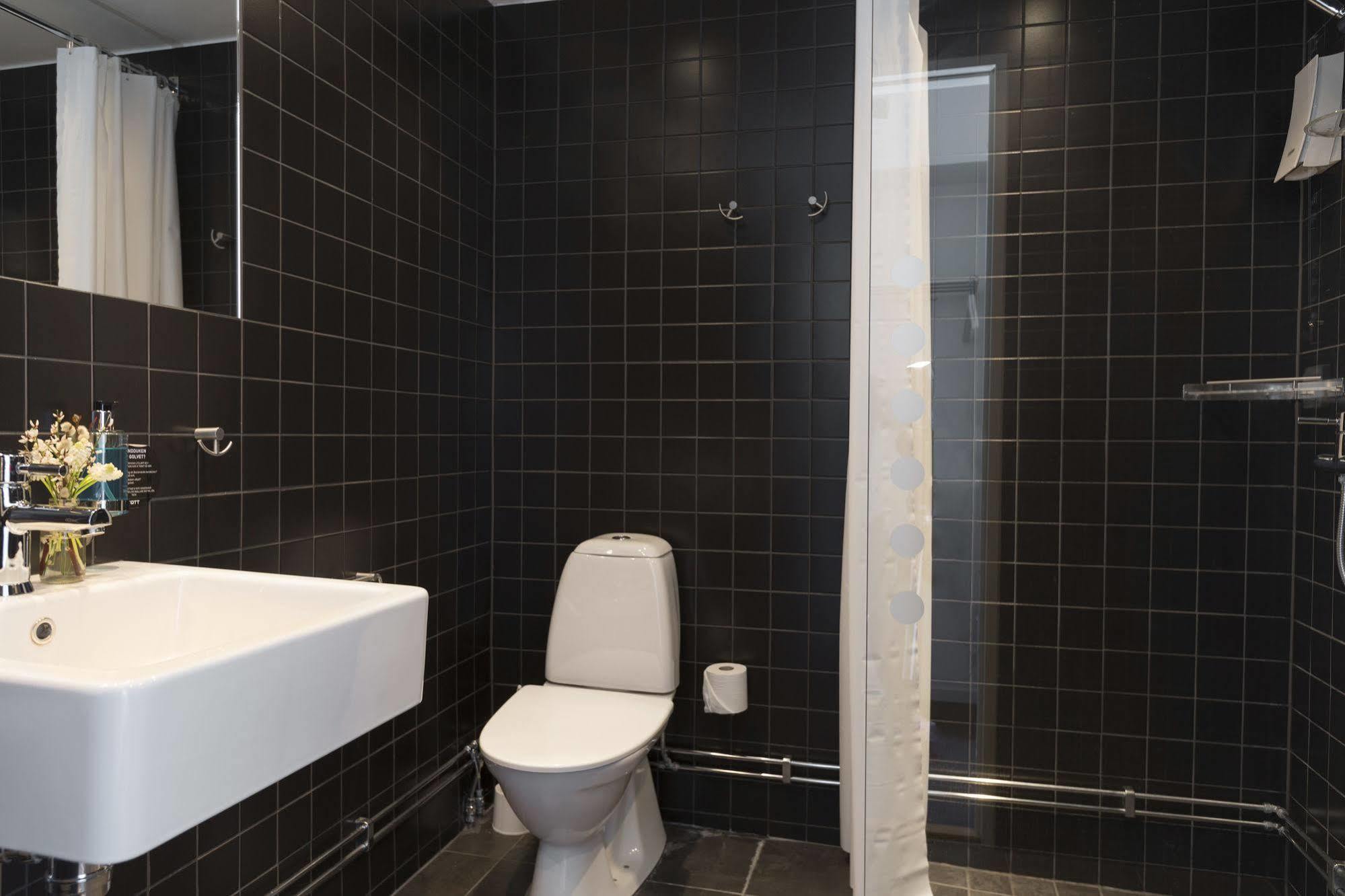 Tott Hotell Оре Экстерьер фото